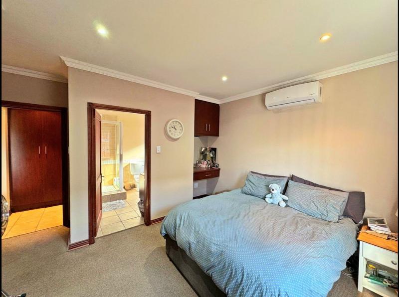 3 Bedroom Property for Sale in Pentagon Park Free State